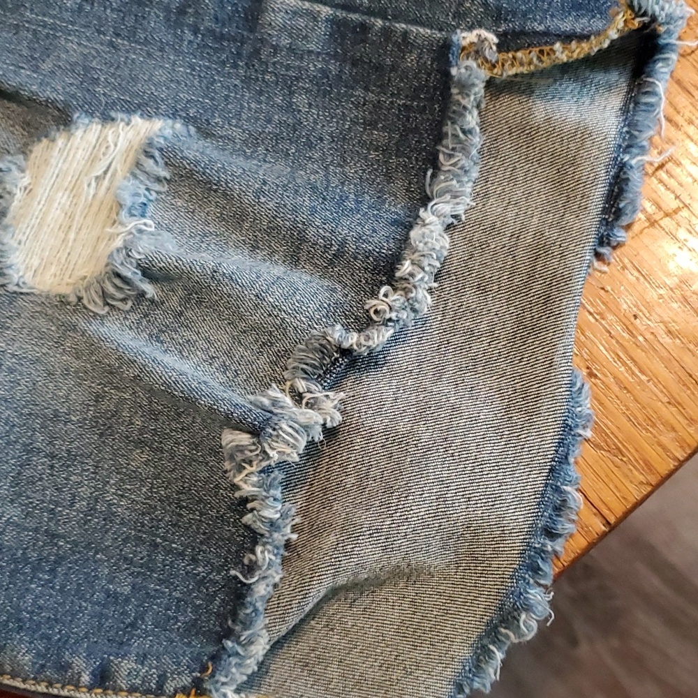 Universal thread Bermuda denim shorts - Picture 4 of 10
